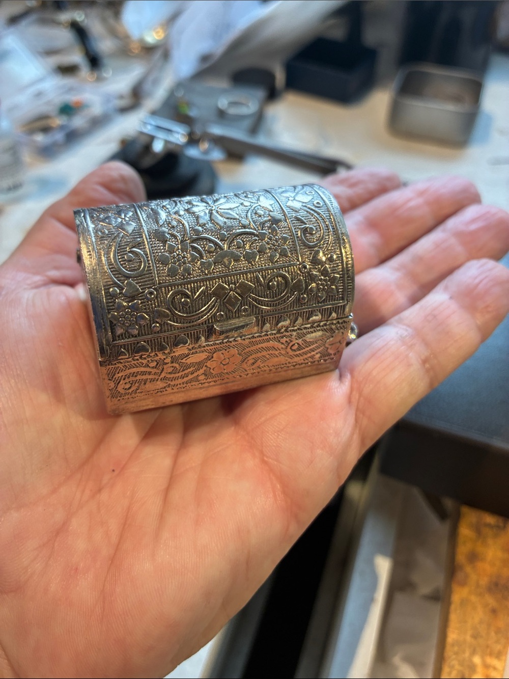 Substantial Sterling Trinket Box.
57.10 grams - Picture 4 of 4